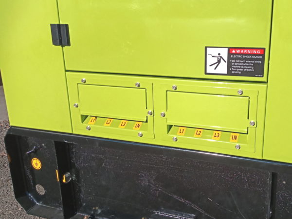 Gruppo elettrogeno diesel 75kVA (60kW) silienziato dotato di ATS e quadro SMARTGEN