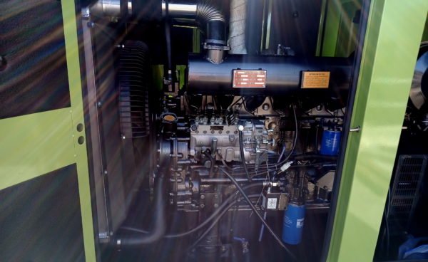 Gruppo elettrogeno diesel 188KVA (150kW) silienziato dotato di ATS e quadro SMARTGEN